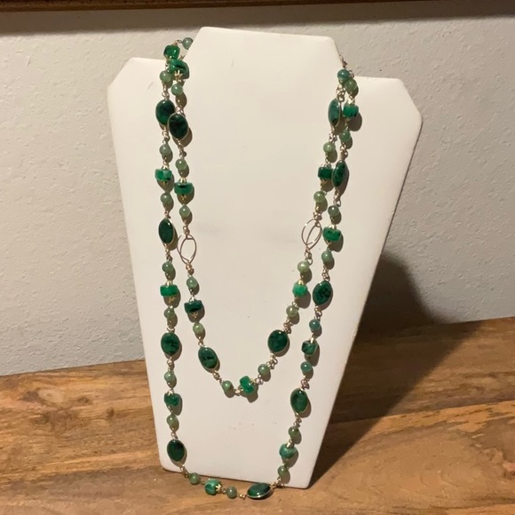 Vintage Necklace in green - Picture 1 of 3